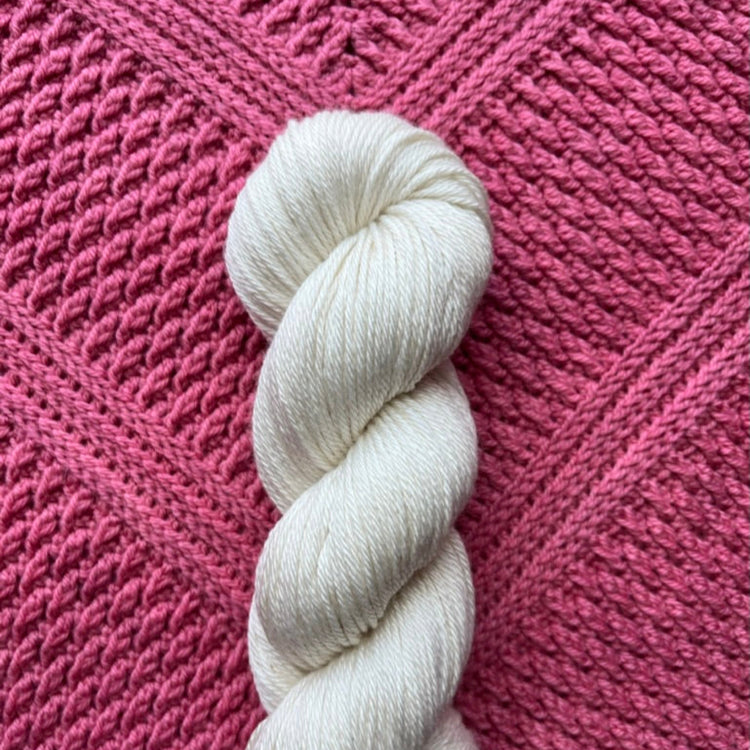 Yarn Matter Luxe DK | 60% Fine Merino Wool | 40% Silk