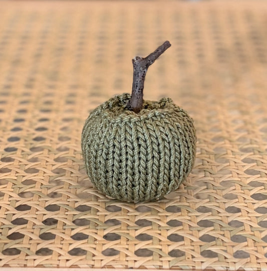 Harvest Season Knitted Pumpkin | September 13, 10-noon